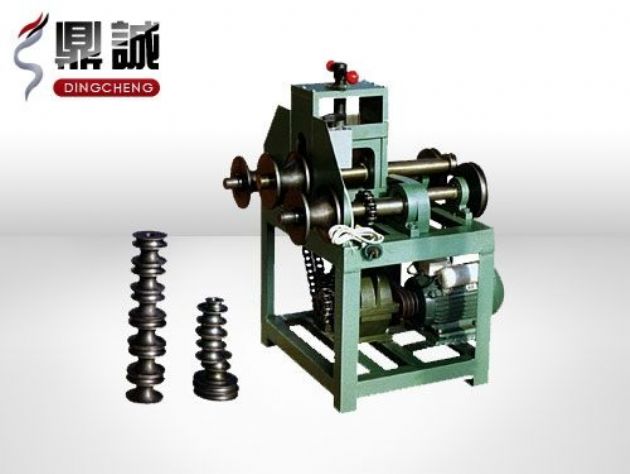 點(diǎn)擊查看詳細(xì)信息<br>標(biāo)題：立式多功能滾動式彎管機(jī) 閱讀次數(shù)：5134