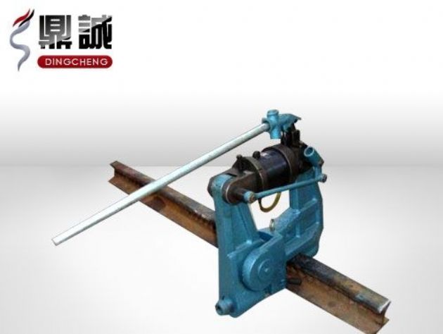 點擊查看詳細信息<br>標題：液壓鋼軌擠孔機 閱讀次數(shù)：4435